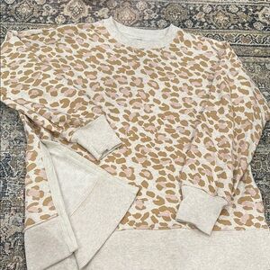 Leopard Print Aerie Crew Neck sz M